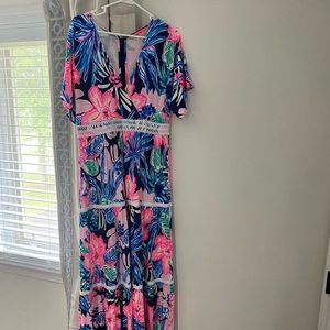 Short sleeve Lilly Pulitzer maxi dress size 12